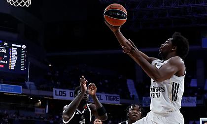 «Καθάρισε» στο τέλος τη Βίρτους και εδραιώθηκε στην τετράδα η Ρεάλ