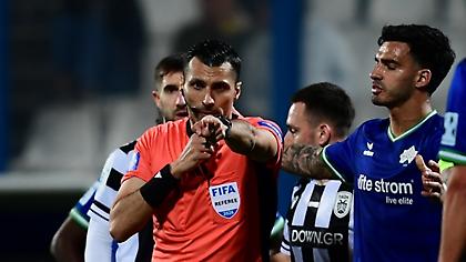 Η φάση που προκάλεσε «φωνές» στη Νεάπολη: Τι είδε ο VAR και δεν παρενέβη στο πέναλτι του ΠΑΟΚ