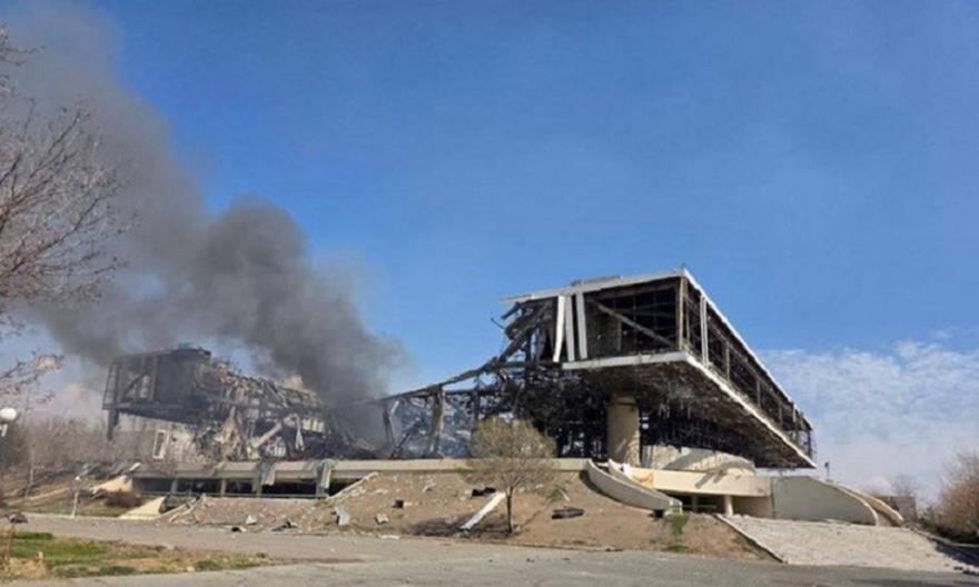 Αεροπορική επίθεση ισοπέδωσε αθλητική εγκατάσταση 12.000 θέσεων στην Τεχεράνη - Τρομακτική η στιγμή του βομβαρδισμού!