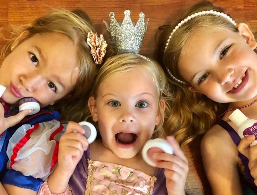 Πελάτες ετών 6: Κέρδη εκατομμυρίων για τα παιδικά καλλυντικά