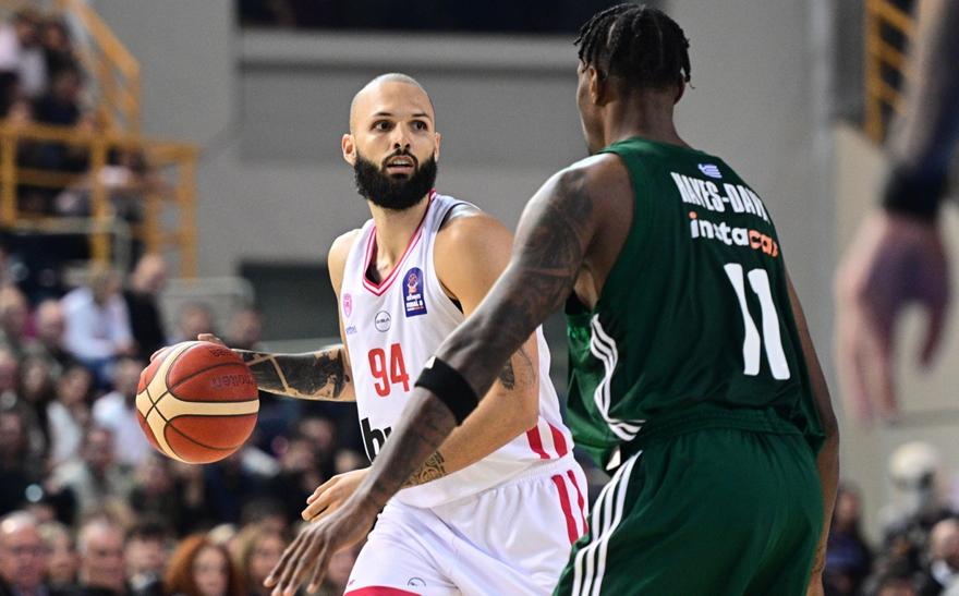 Ολυμπιακός - Παναθηναϊκός: Με την μπάλα στον Χέιζ - Ντέιβις και κρυφό χαρτί τον Ταϊρίκ Τζόουνς