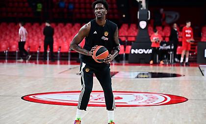 Πιστός στις συνήθειές του: Ο Χέιζ-Ντέιβις έφτασε νωρίτερα απ' όλους στο ΣΕΦ για να κάνει το πρόγραμμά του