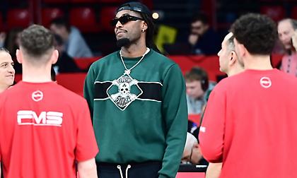 Έφτασε στο ΣΕΦ και ο Λεσόρ: «Μακάρι να μπορούσα να παίξω, θέλω να είμαι στο 100%»