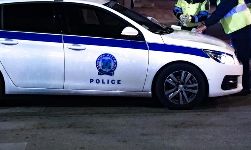 Μεθυσμένος οδηγός χωρίς δίπλωμα έτρεχε με 151 χλμ./ώρα στη Λ. Λαυρίου