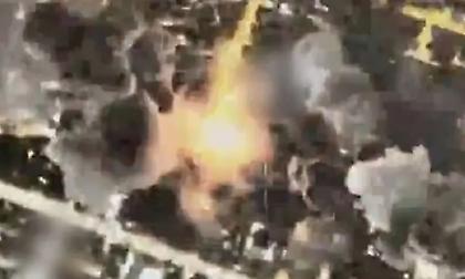 Βίντεο: Η στιγμή που το Ισραήλ βομβαρδίζει το υπόγειο καταφύγιο του Χαμενεΐ στην Τεχεράνη