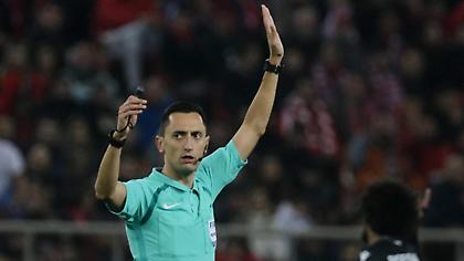 Ο διαιτητής του Ολυμπιακός-ΠΑΟΚ «σώθηκε από το VAR»: Στο Φάληρο «παίζει τα ρέστα του» για Μουντιάλ