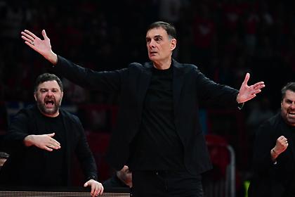 Μπαρτζώκας: «Κάτι λένε οι σερί νίκες, παρά τις απουσίες μας»