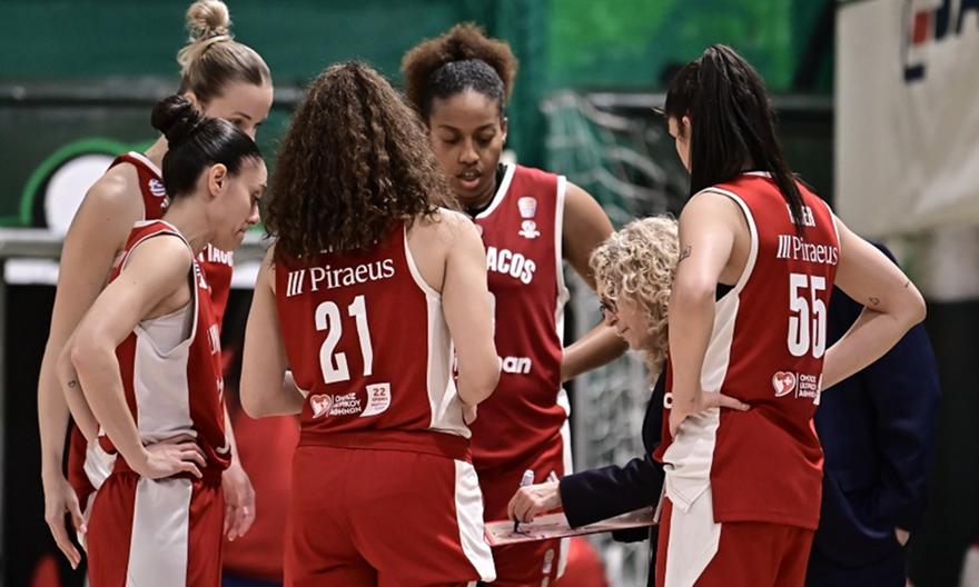Καταγγελία του Ολυμπιακού για επίθεση στο πούλμαν της ομάδας μπάσκετ Γυναικών