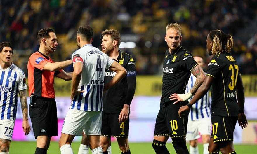 «Φωνάζει» για πέναλτι στον Φαν Βέερτ ο Ατρόμητος