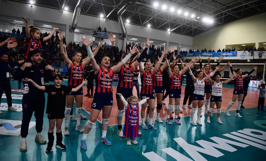 Ιστορικός Πανιώνιος, λύγισε τον Α.Ο. Θήρας και σήκωσε το Κύπελλο για πρώτη φορά!