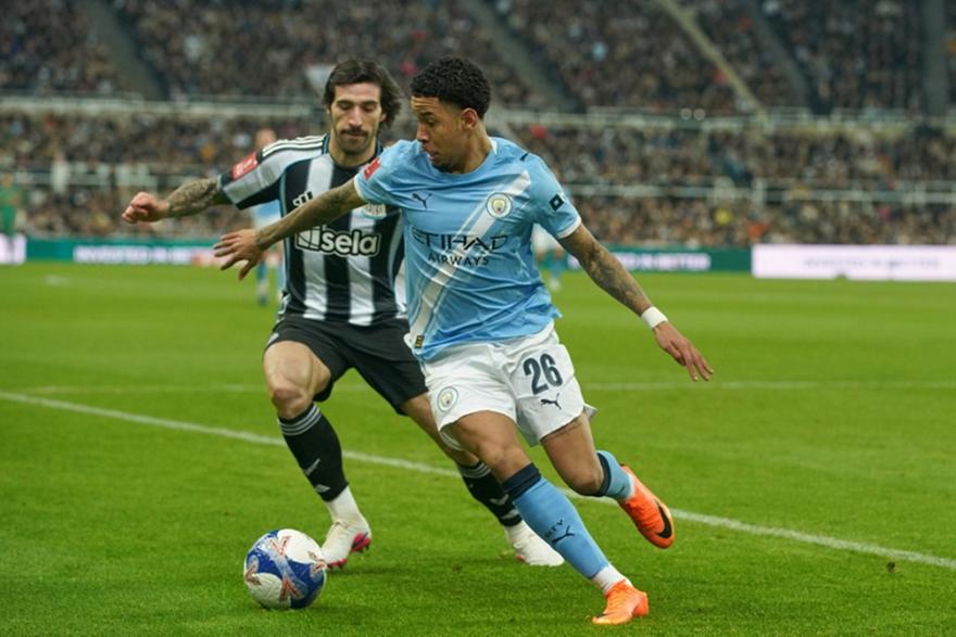 Νιούκαστλ-Μάντσεστερ Σίτι