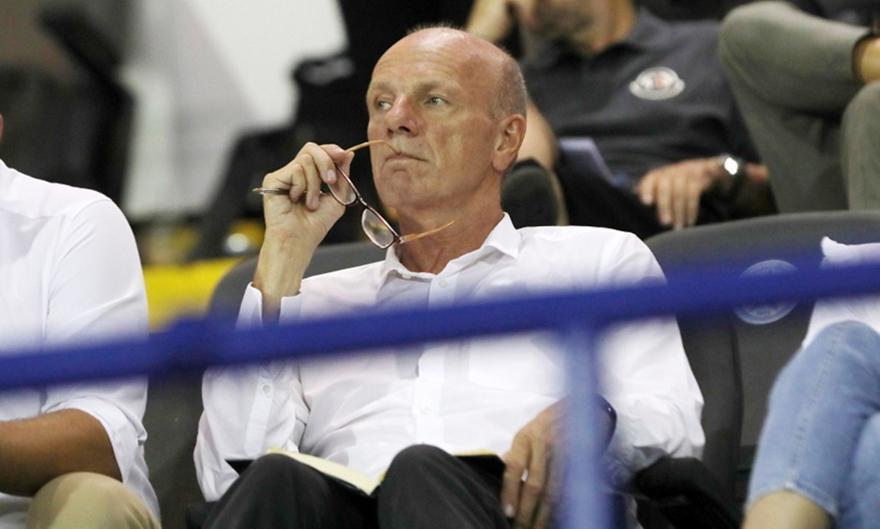 ΑΕΚ-ΑΕΛ Novibet: Ο Στιβ Μπένετ στην Allwyn Arena ως επίσημος προσκεκλημένος της Ένωσης