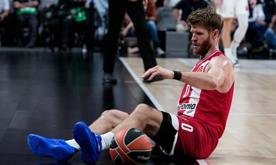 Ζέρβας: «Πιθανότατα δεν θα ταξιδέψει στη Γαλλία για τα παιχνίδια με Παρί και Μονακό ο Γουόκαπ»