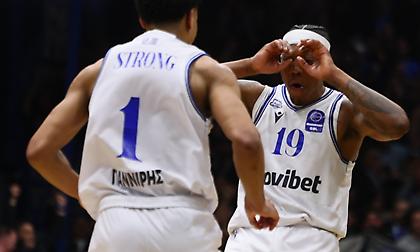 Έντλερ-Ντέιβις μετά το buzzer beater: «Δακρύζουν τα μάτια μου, κλαίω από χαρά - Είμαι ευγνώμων που βρίσκομαι εδώ»