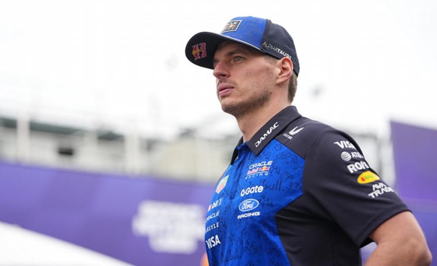 Φερστάπεν: «Είμαστε δύο δευτερόλεπτα πιο αργοί, ελπίζω να μειώσουμε το χάσμα»