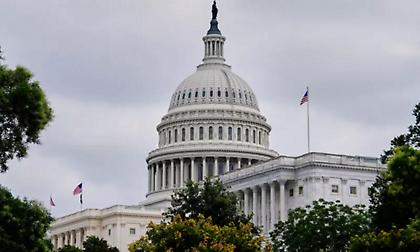 Οι Δημοκρατικοί θέλουν να μπλοκάρουν τη χρηματοδότηση στο Πεντάγωνο εν μέσω του πολέμου με το Ιράν