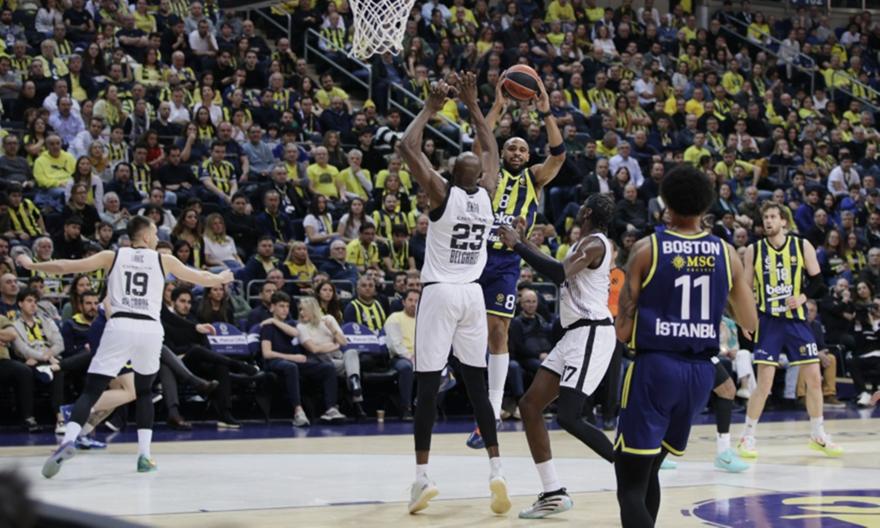 Ασταμάτητη Φενέρ για την 19η διαδοχική της νίκη σε όλες τις διοργανώσεις!