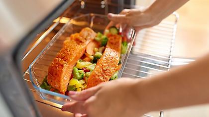 Σολομός στη σχάρα, στο φούρνο, στο τηγάνι ή στο air fryer; Δοκιμάσαμε τα πάντα για σένα!