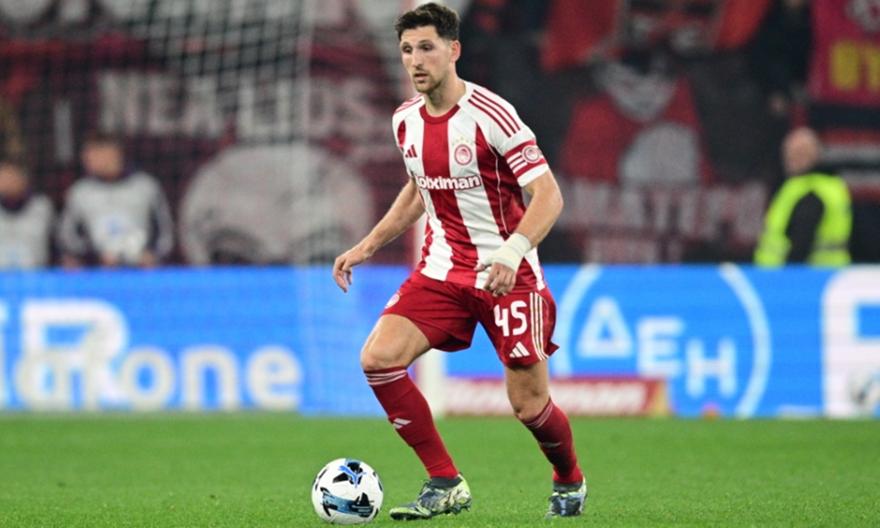 Ολυμπιακός: Συμπλήρωσε κάρτες ο Ρέτσος