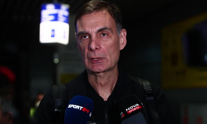 Μπαρτζώκας: «Ερωτηματικό ο Βεζένκοφ, θα το πάμε μέρα με τη μέρα - Δεν εμπνέει ανησυχία η κατάσταση του Ουόκαπ»