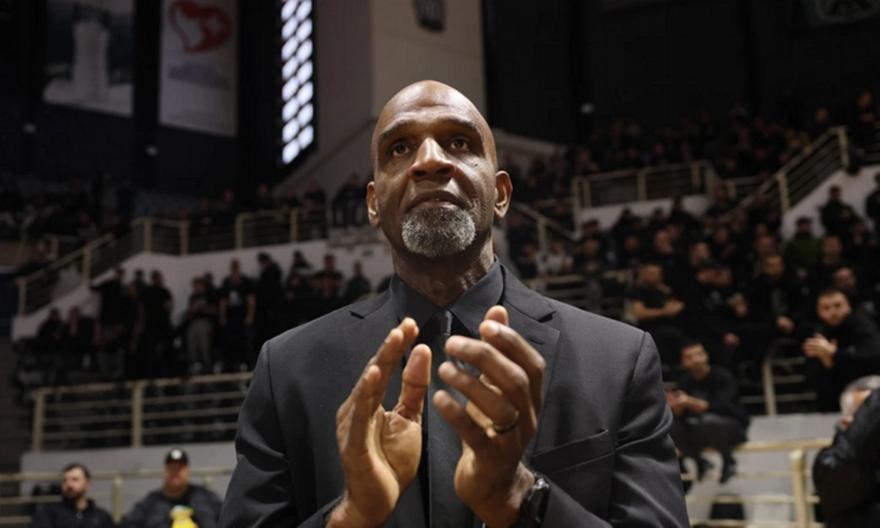 Θαμώνας στο Παλατάκι ο Κεν Μπάρλοου - Έρχεται ξανά Ελλάδα για το ΠΑΟΚ-Άρης!