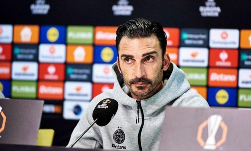 Παρελθόν από τη Στεάουα Βουκουρεστίου ο Χαραλάμπους