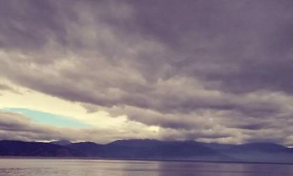 Καιρός: Βροχές και ισχυροί άνεμοι στο Αιγαίο