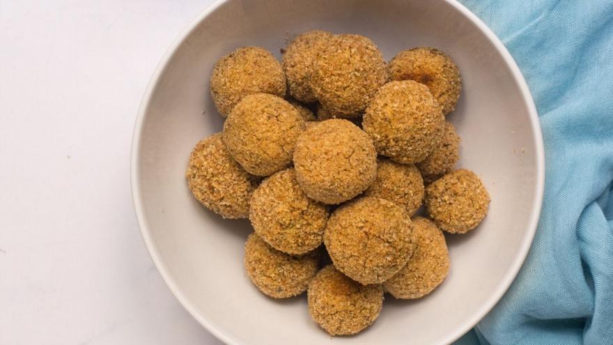 Κεφτεδάκια φακής με σως κάρι