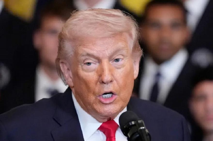 Ο Τραμπ δήλωσε πως θα παραχωρήσει συνέντευξη Τύπου απόψε