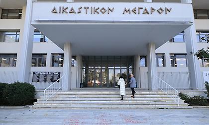 Τέμπη – Δίκη για τα βίντεο: Διακοπή λόγω αδιαθεσίας της προέδρου