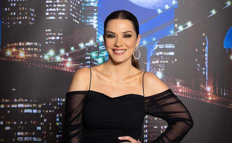 Βάσω Λασκαράκη: Η «συνταγή» για να διατηρεί τη σχέση της με τον σύζυγό της εξ αποστάσεως