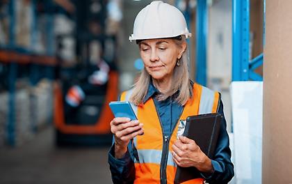 Η αλήθεια πίσω από το γιατί δουλεύουμε ολοένα και περισσότερο