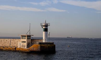 Πειραιάς: Κατάσχεση 219 κιλών ακατέργαστης κάνναβης τύπου skunk