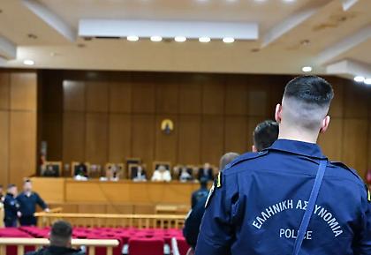 Δίκη Χρυσής Αυγής: Ποινές 13 ετών στο διευθυντήριο - Ισόβια στον Ρουπακιά