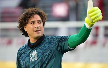 Ο σοβαρός τραυματισμός του τερματοφύλακα του Μεξικό ενδέχεται να δώσει στον Οτσόα το… 6ο Μουντιάλ!