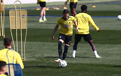 Κετσετζόγλου: «Πιθανώς με δύο φορ και Γκατσίνοβιτς στην ενδεκάδα η ΑΕΚ - Το εναλλακτικό πλάνο του Νίκολιτς»