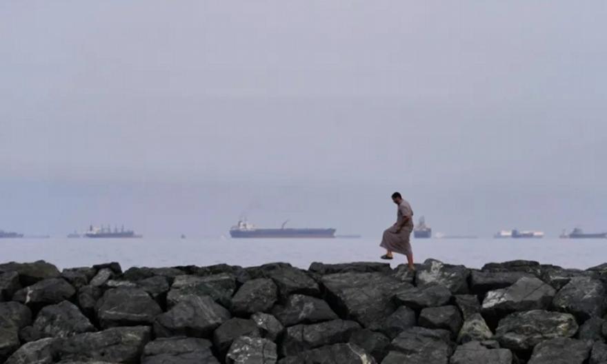 «Ελέγχουμε το Στενό του Ορμούζ» δηλώνει η Τεχεράνη