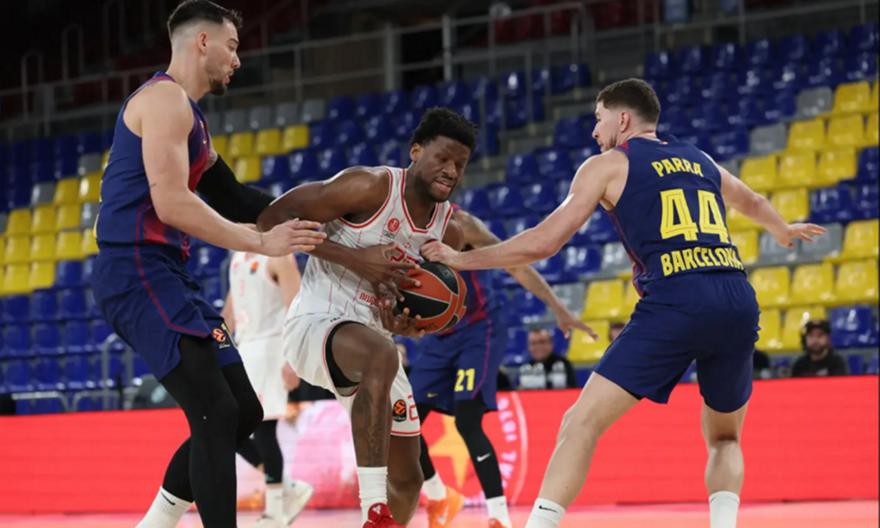 Εμφατική επιστροφή στη δράση για τη Χάποελ, άλωσε τη Βαρκελώνη και φώναξε για εξάδα!