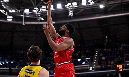 «Καθάρισε» στο δεύτερο ημίχρονο τη Μακάμπι και την αφήνει εκτός δεκάδας η Αρμάνι