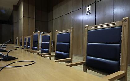 Θεσσαλονίκη: Εξαγοράσιμη ποινή φυλάκισης στην 33χρονη που κούρεψε και χτύπησε τη 16χρονη κόρη της