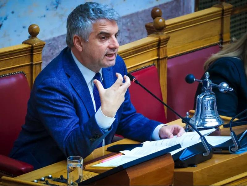 Παραδίδει την έδρα στο ΠΑΣΟΚ ο Οδυσσέας Κωνσταντινόπουλος