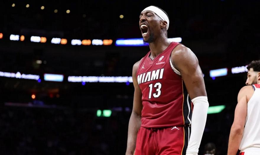 Απάντησε σε όσους αποδομούν το ρεκόρ του ο Αντεμπάγιο: «Προπονητές του καναπέ…»