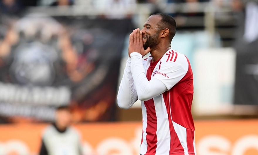 Ο Ελ Κααμπί ξεκλειδώνει τα τρίποντα, η άμυνα τα κλειδώνει…