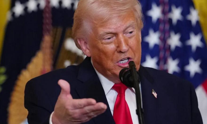 Διαψεύδει ο Τραμπ ότι καταστράφηκαν 5 αμερικανικά αεροσκάφη μετά από πυραυλική επίθεση του Ιράν