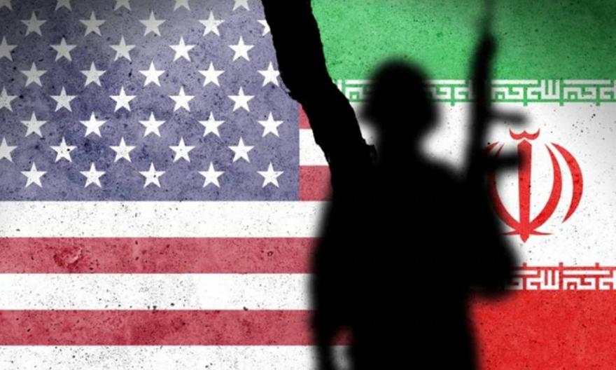 Απειλεί με αντίποινα το Ιράν μετά τον βομβαρδισμό του Χαργκ: «Στο στόχαστρο πετρελαϊκές υποδομές σε όλη την περιοχή»