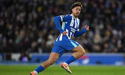 Ο λόγος που ο Κωστούλας έμεινε ξανά εκτός - Τι εξήγησε ο Χιουρτσέλερ και τι μεταδίδουν οι δημοσιογράφοι της Μπράιτον