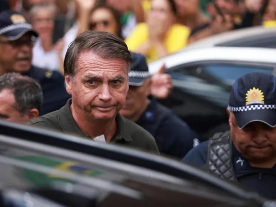 Βραζιλία: Παραμένει στην εντατική ο Μπολσονάρου