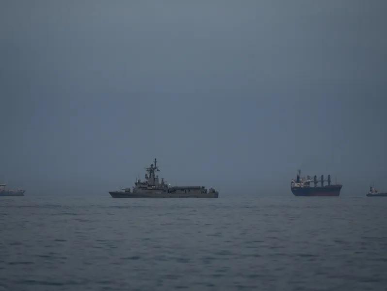 Πώς απαντούν οι χώρες στο αίτημα Τραμπ για αποστολή πολεμικών πλοίων στο Στενό του Ορμούζ