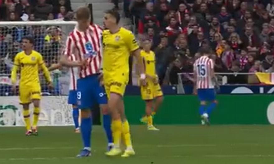 Παίκτης της Χετάφε αποβλήθηκε επειδή τσίμπησε τα γεννητικά όργανα του Σόρλοτ-Ορκίζεται πως δεν... έκανε τίποτα