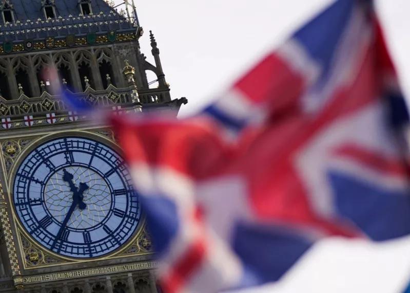 Βρετανία: Εξετάζουμε πιο ενεργή συμμετοχή στον πόλεμο με πλοία και drones